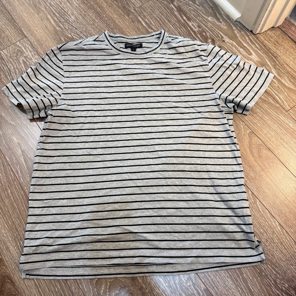 Banana Republic Gray and Black Striped Tee Size Large